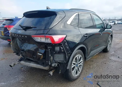 2020 Ford Escape Sel z USA, uszkodzony, nr VIN 1FMCU0H69LUC27092